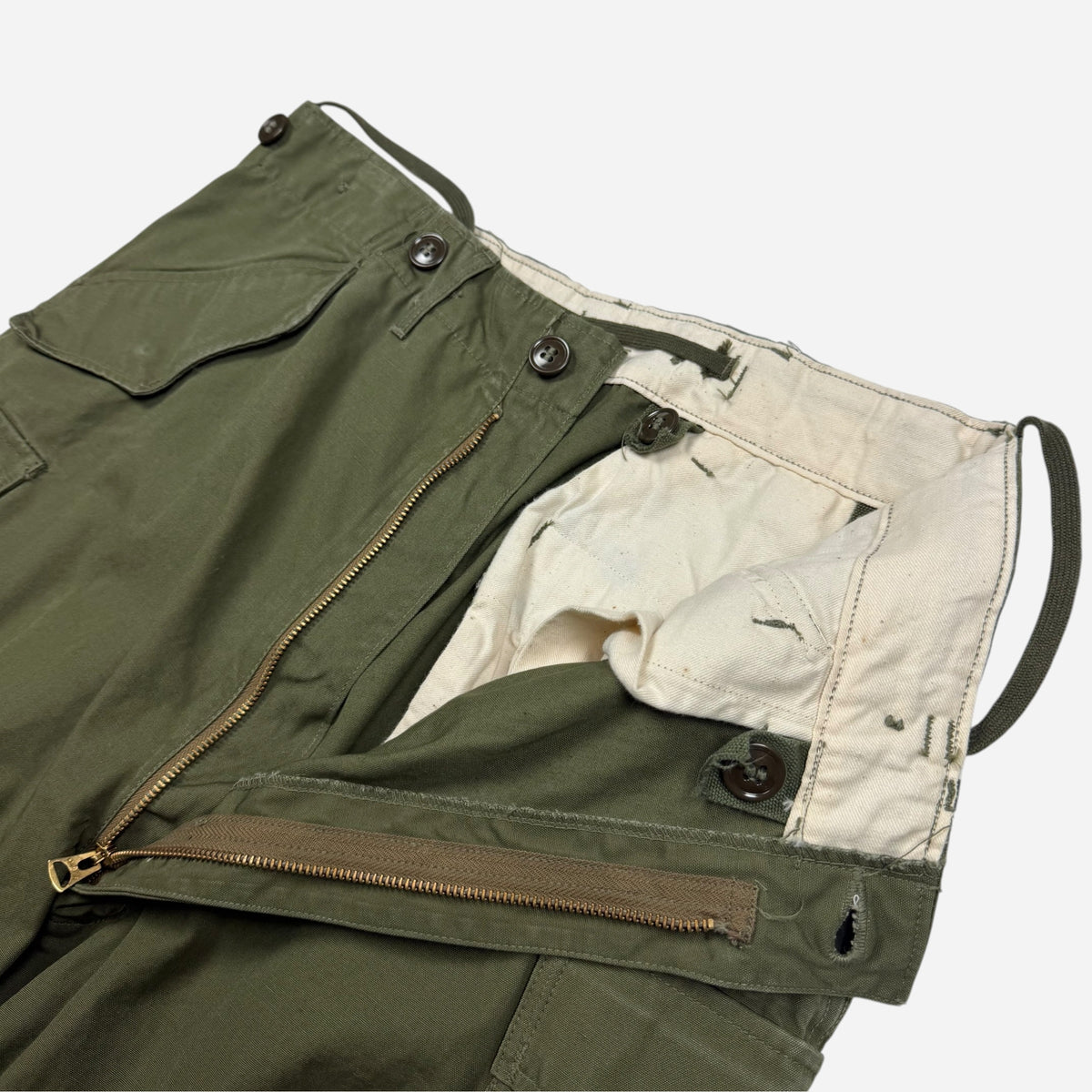1950s Korean War cargo shell pants (32w)